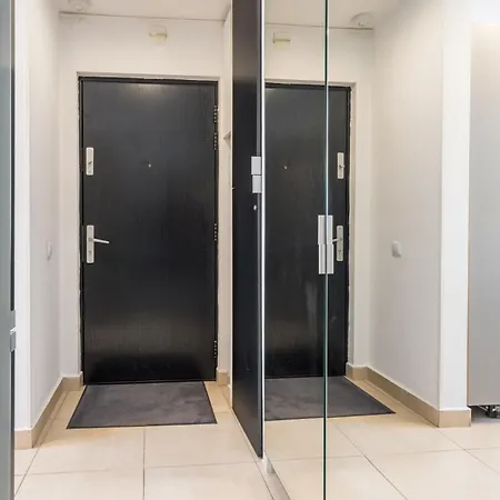 Apartment Shangri La Bucharest
