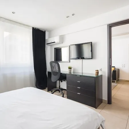 Shangri La Apartment